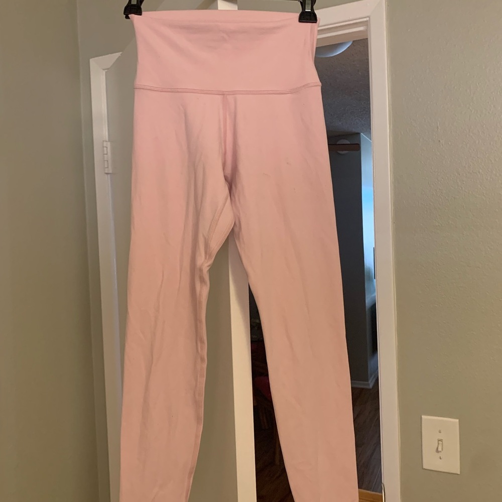 Aritzia Golden Butter High Rise Leggings Baby Pink Size 4